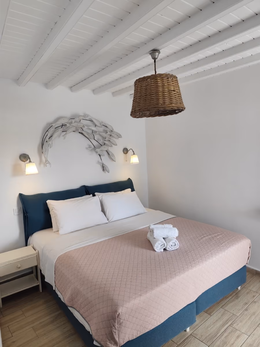Vrisi Rooms 2